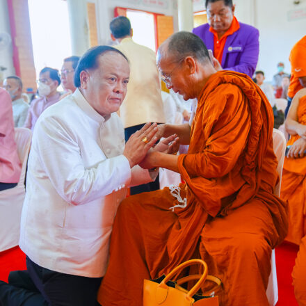 รองศาสตราจารย์ ดร.ประกาศิต อานุภาพแสนยากร รักษาราชการแทน อธิการบดีมหาวิทยาลัยราชภัฏศรีสะเกษ นำคณะผู้บริหาร และบุคลากร เข้าร่วมพิธีแสดงมุทิตาจิตแด่หัวหน้าส่วนราชการผู้ที่เกษียณอายุราชการ ประจำปี 2566