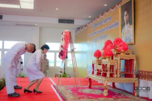 พิธีวางพวงมาลา (3) พิธีวางพวงมาลา (3)